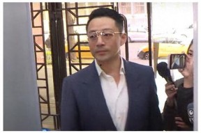 两个娱乐吃瓜博主